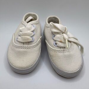 Vintage Classic White Infant Canvas Shoes